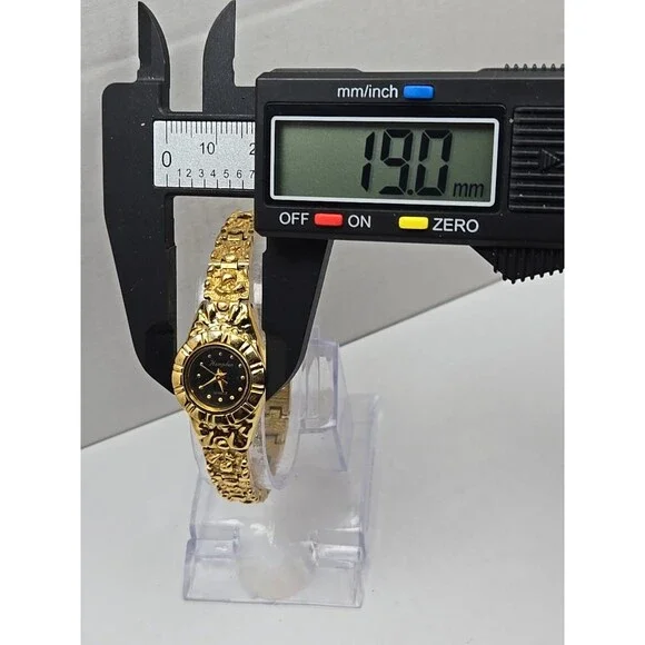 Hampden Women Quartz Goldtone Nugget Bracelet Watch Japan Movt New Battery Black